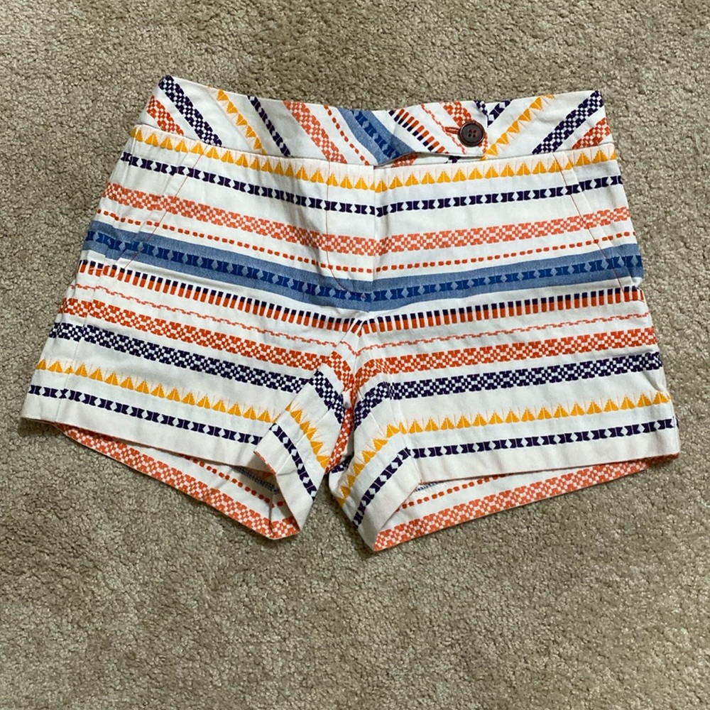 Trina Turk Patterned White Shorts Size 2